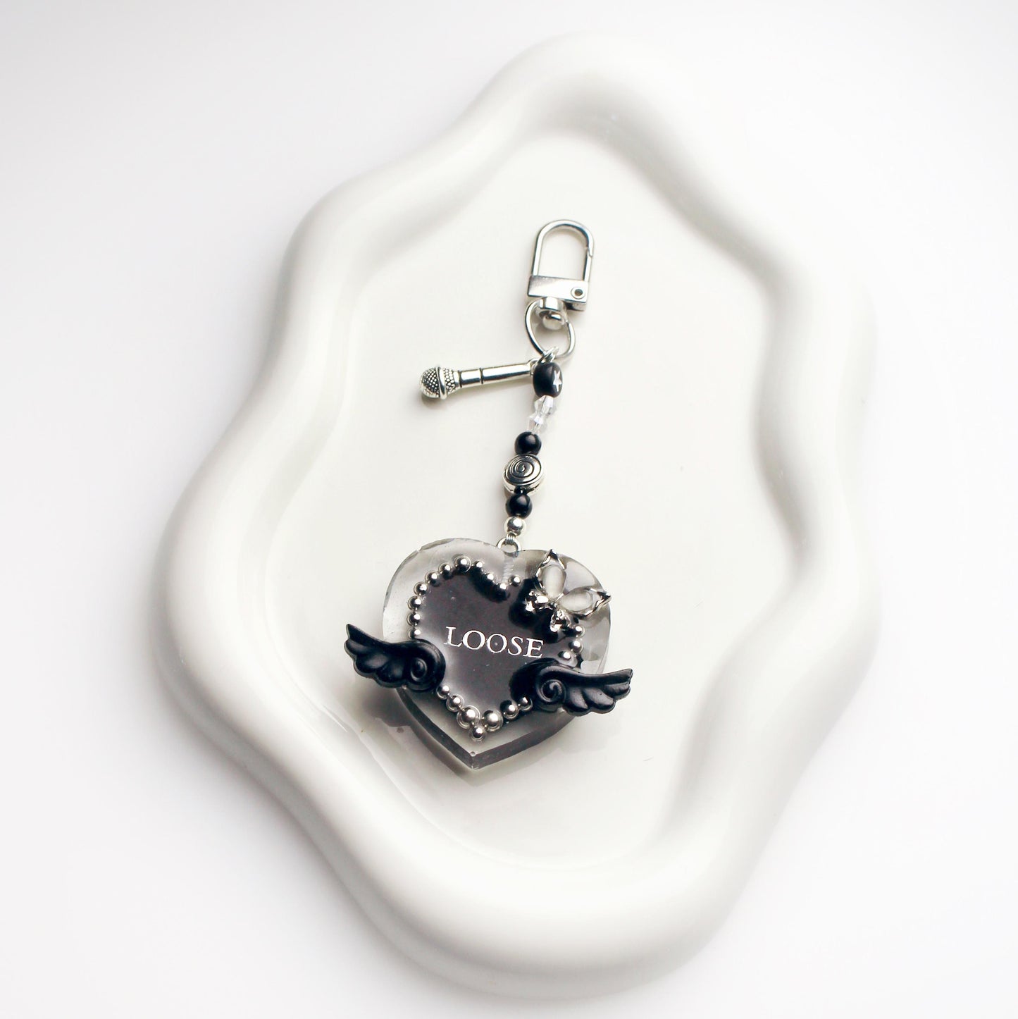 "Loose" heart keychain