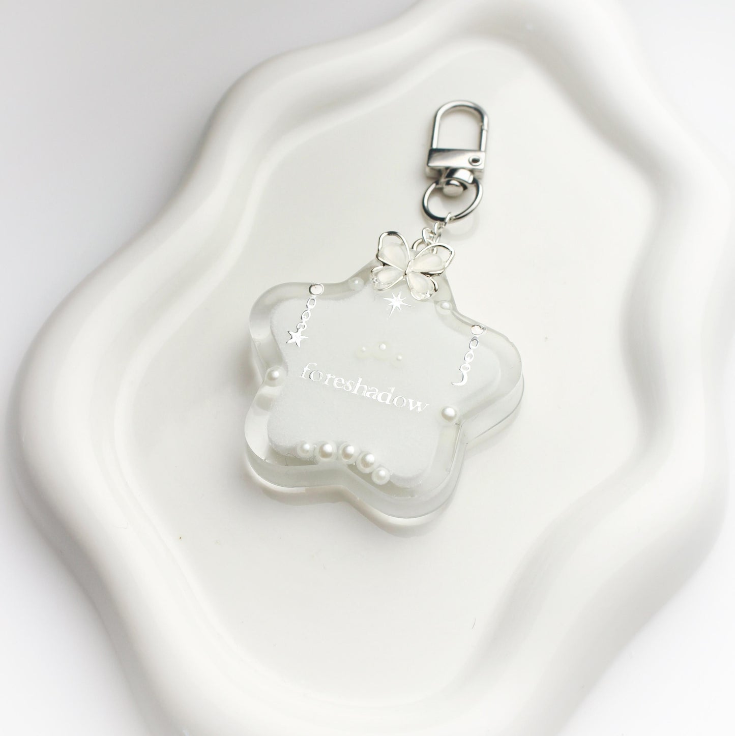 "Foreshadow" star keychain