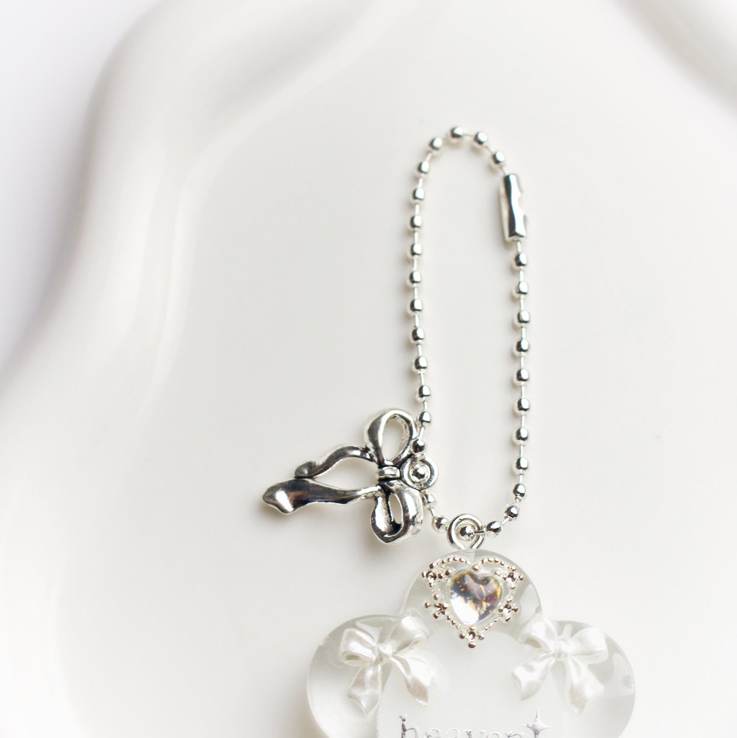 "Heaven" flower keychain