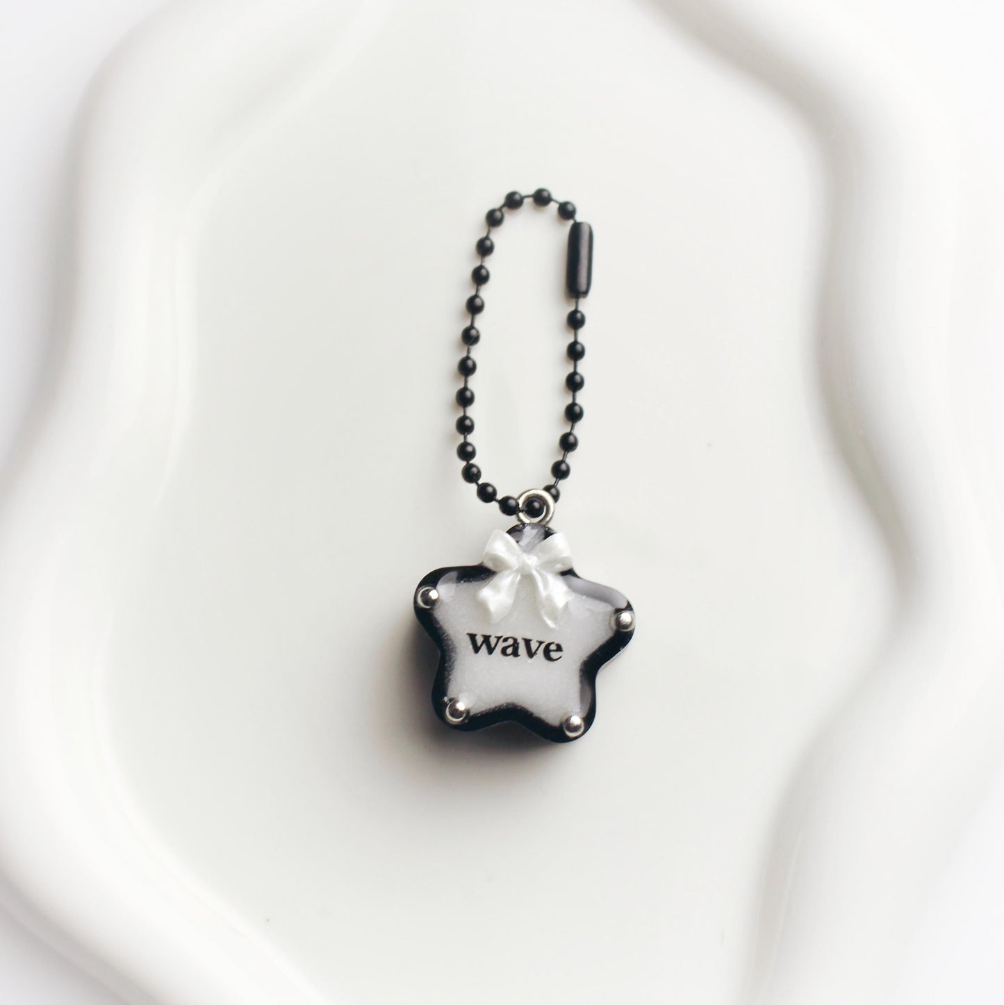 "Wave" mini keychain