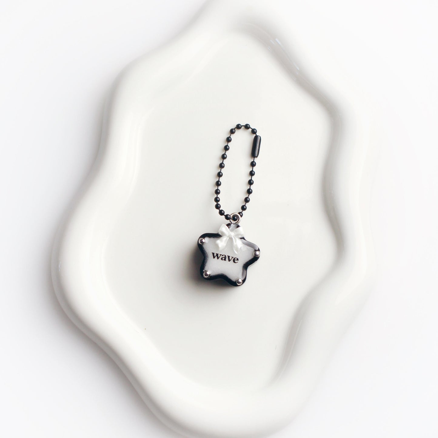"Wave" mini keychain