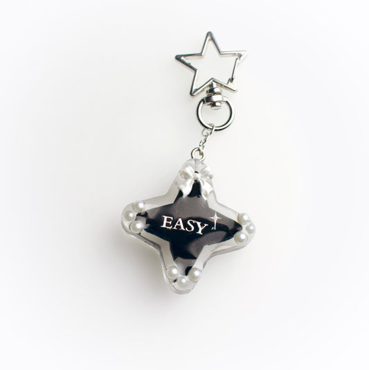 "Easy" star keychain