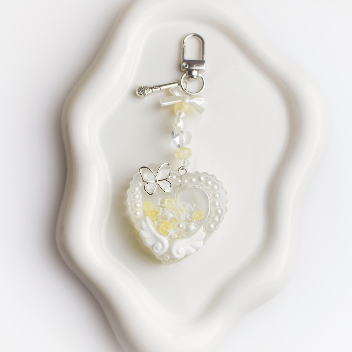 "Lemon drop" resin shaker heart