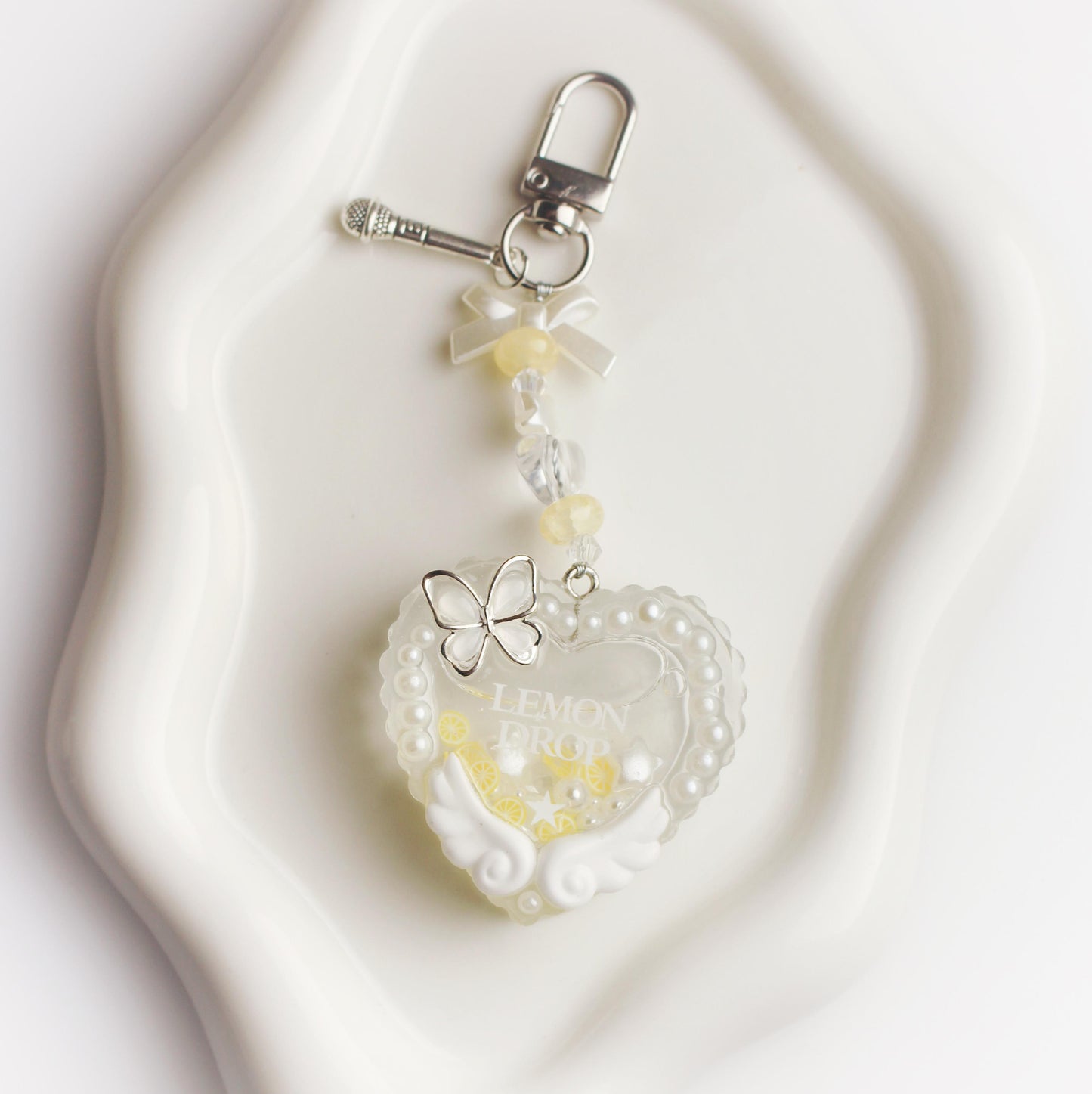 "Lemon drop" resin shaker heart