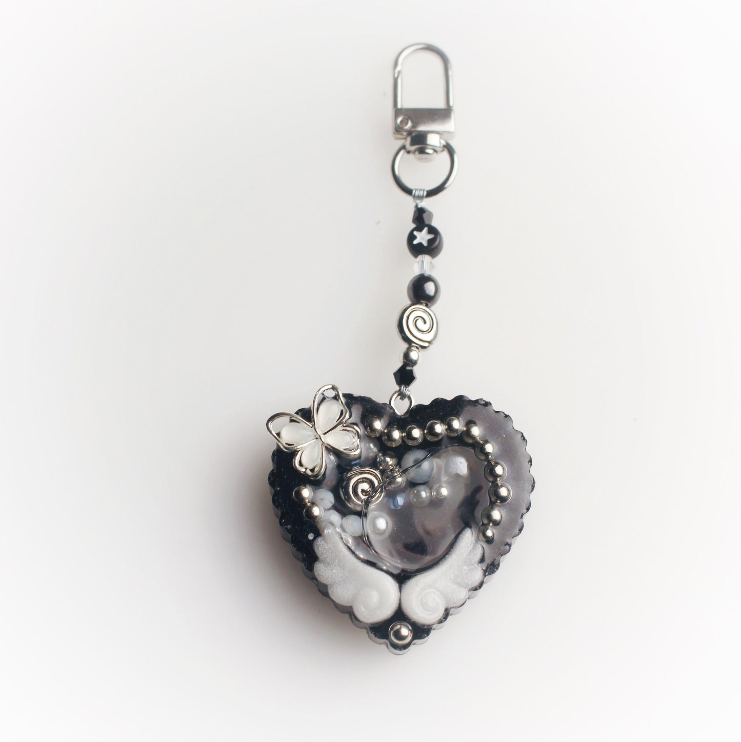 Custom heart resin shaker