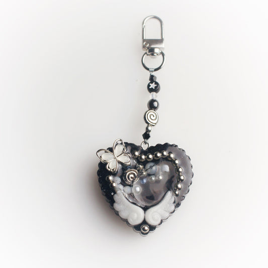 Custom heart resin shaker