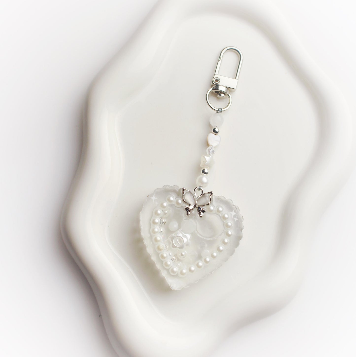 Custom heart resin shaker