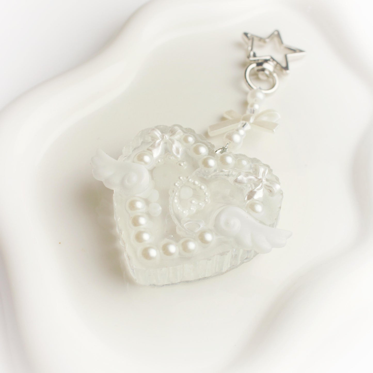 Custom heart resin shaker