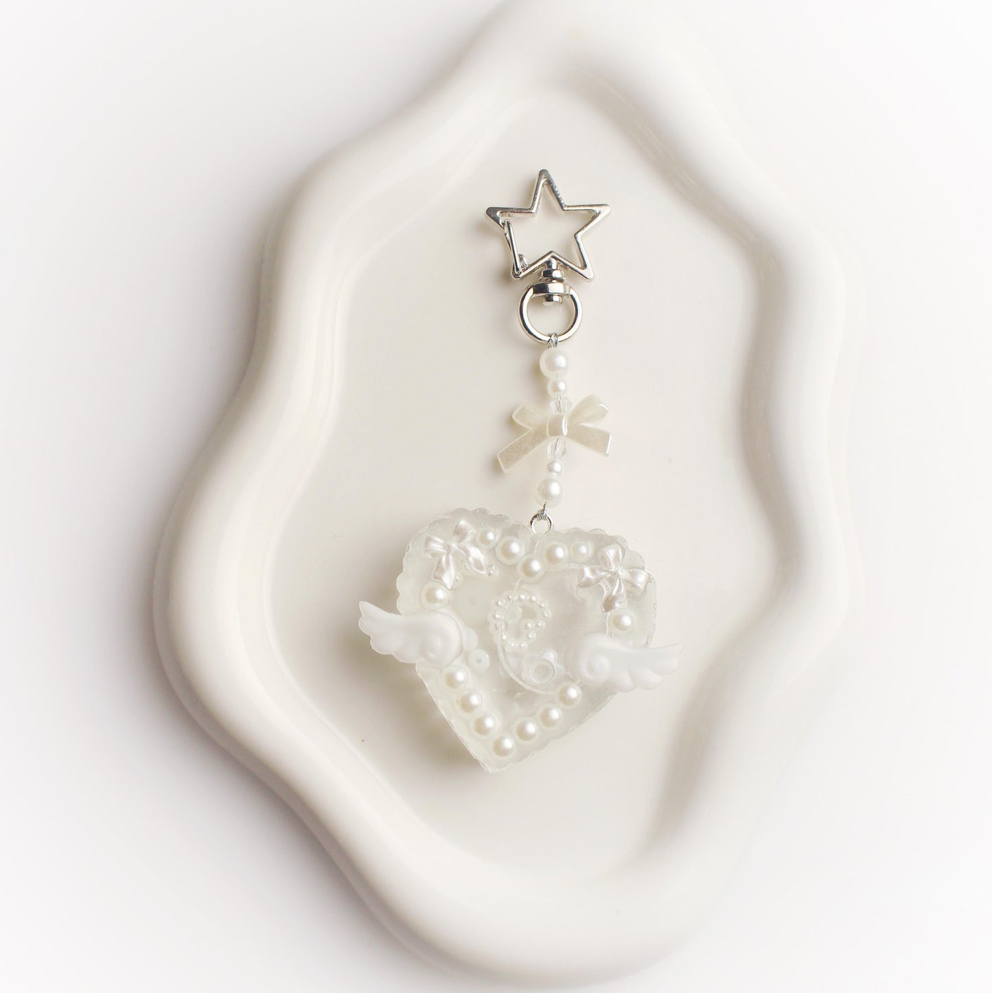 Custom heart resin shaker