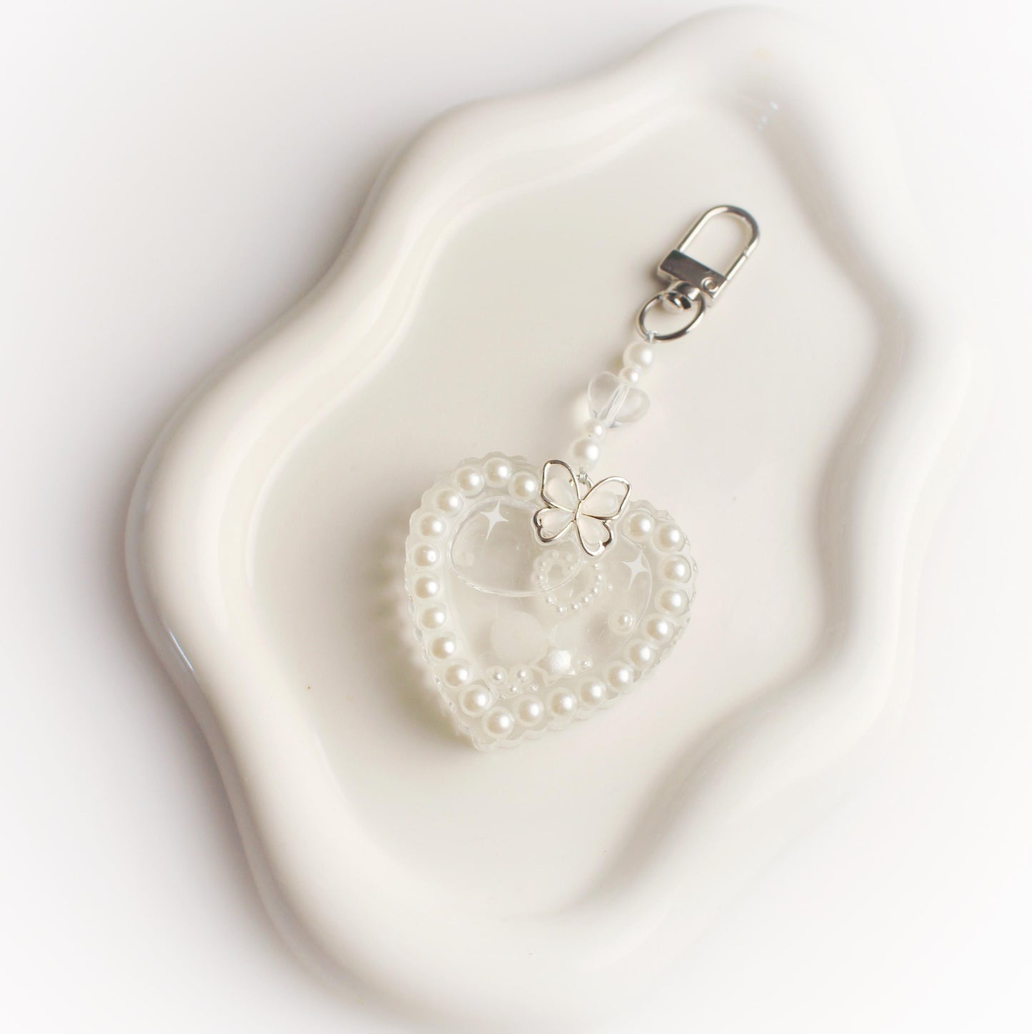 Custom heart resin shaker